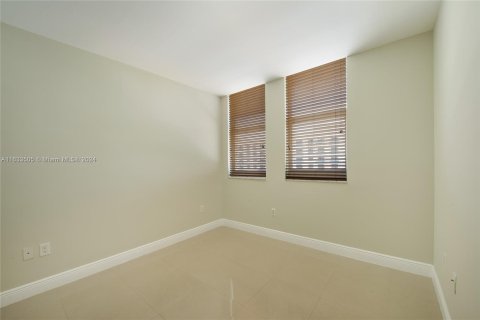 Copropriété à vendre à Coral Gables, Floride: 2 chambres, 101.26 m2 № 1315894 - photo 9