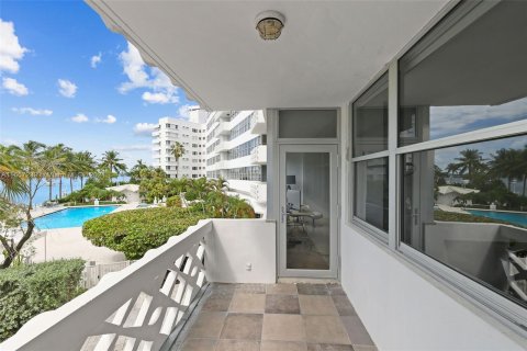 Condominio en venta en Miami Beach, Florida, 1 dormitorio, 83.33 m2 № 1360368 - foto 6