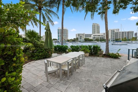 Condominio en venta en Miami Beach, Florida, 1 dormitorio, 83.33 m2 № 1360368 - foto 26