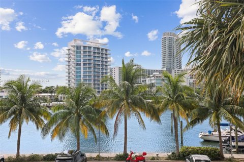 Condominio en venta en Miami Beach, Florida, 1 dormitorio, 83.33 m2 № 1360368 - foto 9