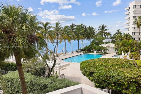 Condominio en venta en Miami Beach, Florida, 1 dormitorio, 83.33 m2 № 1360368 - foto 10