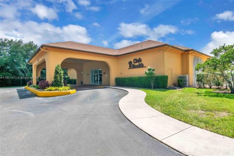 Condo in Pembroke Pines, Florida, 2 bedrooms  № 1293449 - photo 24