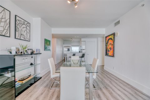 Copropriété à vendre à Miami, Floride: 2 chambres, 107.58 m2 № 1375618 - photo 22