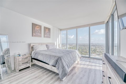 Copropriété à vendre à Miami, Floride: 2 chambres, 107.58 m2 № 1375618 - photo 11