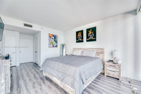 Copropriété à vendre à Miami, Floride: 2 chambres, 107.58 m2 № 1375618 - photo 12