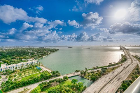 Copropriété à vendre à Miami, Floride: 2 chambres, 107.58 m2 № 1375618 - photo 3