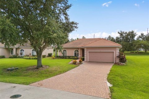 House in Kissimmee, Florida 4 bedrooms, 170.66 sq.m. № 1356069 - photo 14