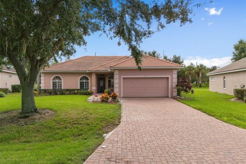 House in Kissimmee, Florida 4 bedrooms, 170.66 sq.m. № 1356069 - photo 1