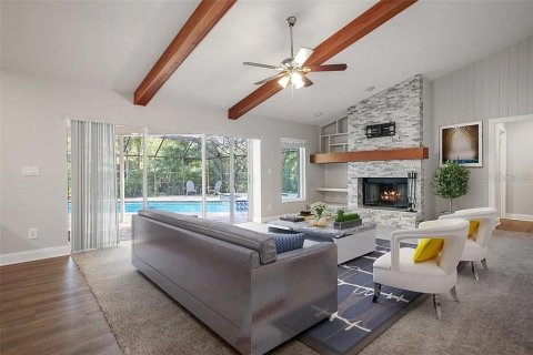 Villa ou maison à louer à Palm Harbor, Floride: 4 chambres, 305.37 m2 № 1356066 - photo 2