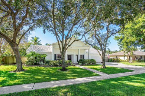 Villa ou maison à vendre à Plantation, Floride: 4 chambres, 211.63 m2 № 1396202 - photo 2