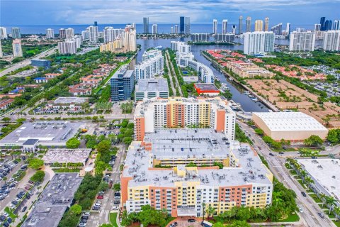 Condo in Aventura, Florida, 2 bedrooms  № 1230880 - photo 2