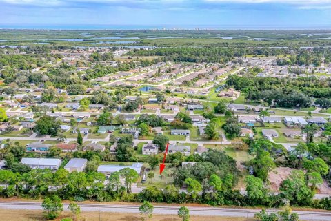 Terreno en venta en Edgewater, Florida № 854372 - foto 13