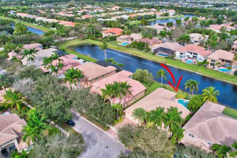 House in Delray Beach, Florida 5 bedrooms, 325.34 sq.m. № 970403 - photo 28