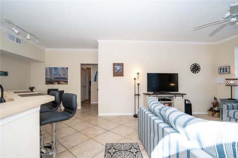 Condo in Tampa, Florida, 2 bedrooms  № 1307473 - photo 7