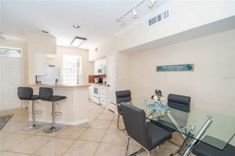 Condo in Tampa, Florida, 2 bedrooms  № 1307473 - photo 12