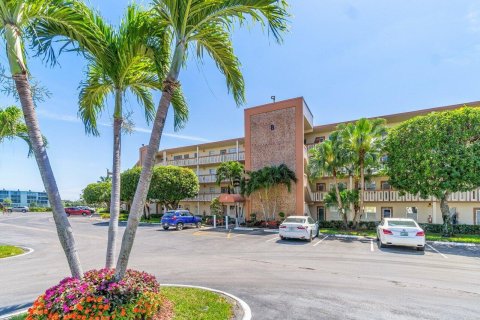 Copropriété à vendre à Boca Raton, Floride: 2 chambres, 83.24 m2 № 1077395 - photo 24