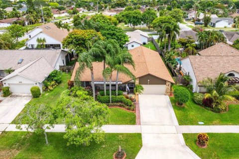 Villa ou maison à vendre à Deerfield Beach, Floride: 4 chambres, 170.94 m2 № 1221659 - photo 12