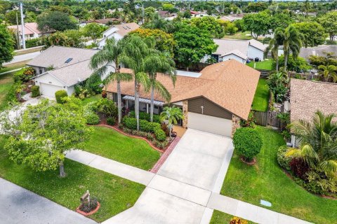 Villa ou maison à vendre à Deerfield Beach, Floride: 4 chambres, 170.94 m2 № 1221659 - photo 13