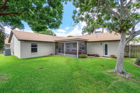 Villa ou maison à vendre à Deerfield Beach, Floride: 4 chambres, 170.94 m2 № 1221659 - photo 17