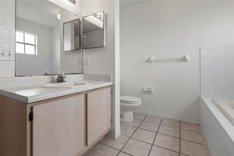 Copropriété à vendre à Orlando, Floride: 2 chambres, 136.19 m2 № 1350210 - photo 26