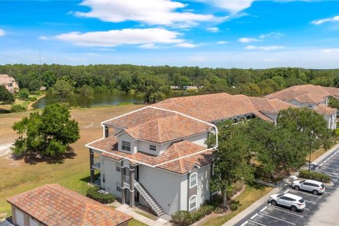 Condo in Orlando, Florida, 2 bedrooms  № 1350210 - photo 2