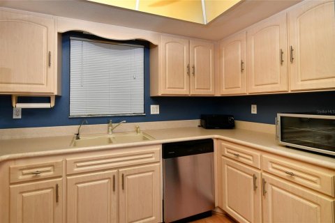 Condo in Punta Gorda, Florida, 2 bedrooms  № 1295907 - photo 9