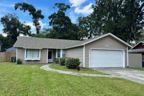 Villa ou maison à louer à Jacksonville, Floride: 3 chambres, 143.44 m2 № 853473 - photo 1