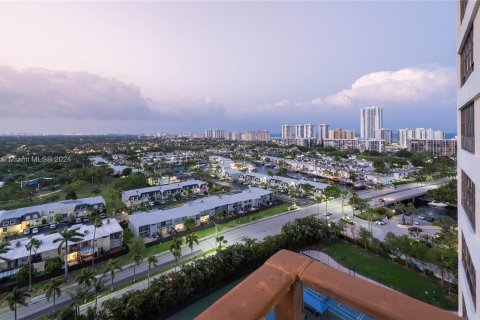 Copropriété à vendre à Hallandale Beach, Floride: 1 chambre, 92.9 m2 № 1330755 - photo 10