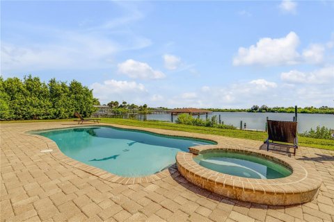 Casa en venta en Edgewater, Florida, 3 dormitorios, 174.1 m2 № 1285009 - foto 3