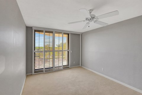 Condo in Hutchinson Island South, Florida, 3 bedrooms  № 914323 - photo 10