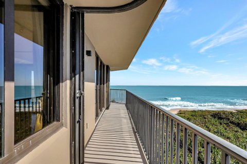 Condo in Hutchinson Island South, Florida, 3 bedrooms  № 914323 - photo 14