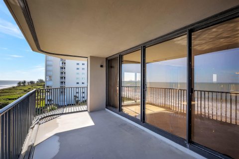 Condominio en venta en Hutchinson Island South, Florida, 3 dormitorios, 250.93 m2 № 914323 - foto 18