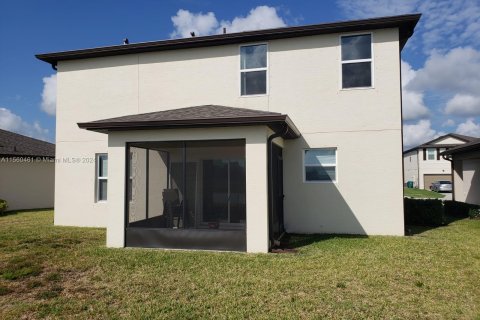 House in St. Lucie, Florida 5 bedrooms, 218.32 sq.m. № 1092547 - photo 3