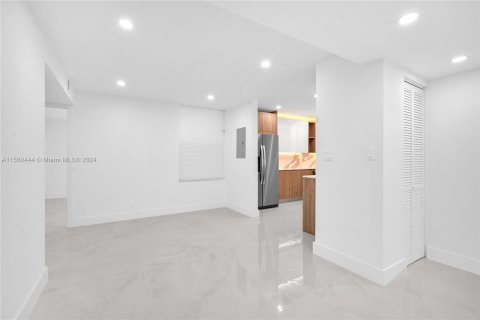 Condo in Aventura, Florida, 3 bedrooms  № 1092546 - photo 12