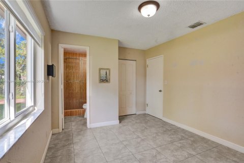 Villa ou maison à vendre à Hallandale Beach, Floride: 3 chambres, 107.4 m2 № 1092509 - photo 20