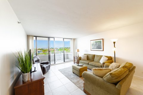 Condominio en venta en South Palm Beach, Florida, 2 dormitorios, 128.58 m2 № 984414 - foto 24