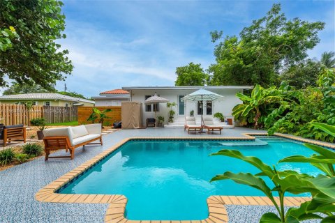 Casa en venta en Biscayne Park, Florida, 4 dormitorios, 195.47 m2 № 1095228 - foto 20