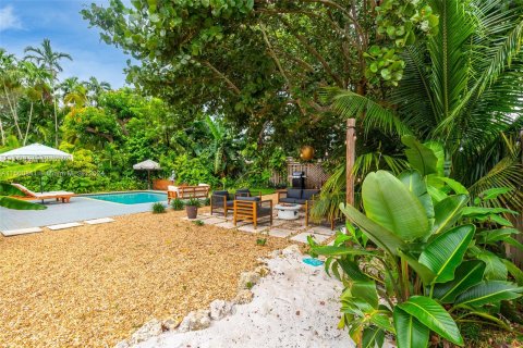 Villa ou maison à vendre à Biscayne Park, Floride: 4 chambres, 195.47 m2 № 1095228 - photo 23