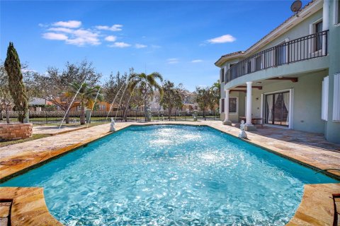 Villa ou maison à vendre à Cutler Bay, Floride: 6 chambres, 468.88 m2 № 993727 - photo 10