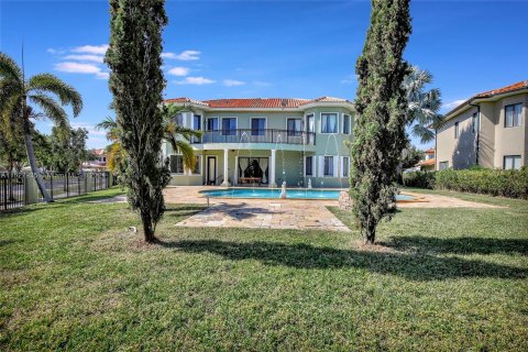 Villa ou maison à vendre à Cutler Bay, Floride: 6 chambres, 468.88 m2 № 993727 - photo 11