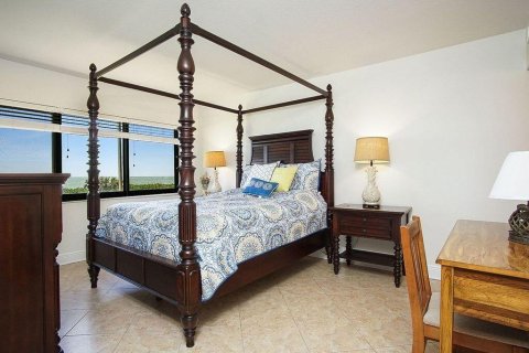 Condo in Hutchinson Island South, Florida, 2 bedrooms  № 1119046 - photo 10