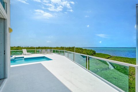 House in Longboat Key, Florida 5 bedrooms, 557.41 sq.m. № 1386540 - photo 16