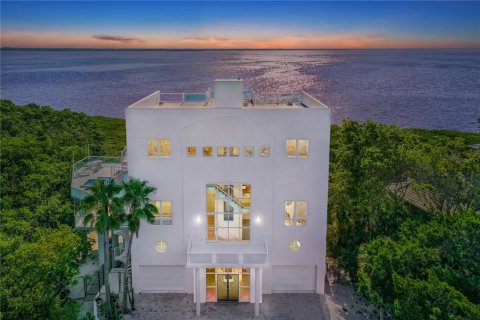 Casa en venta en Longboat Key, Florida, 5 dormitorios, 557.41 m2 № 1386540 - foto 1