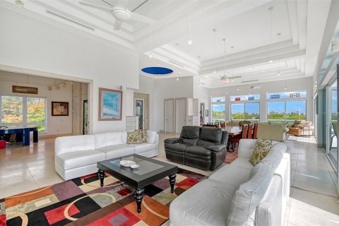 Casa en venta en Longboat Key, Florida, 5 dormitorios, 557.41 m2 № 1386540 - foto 29