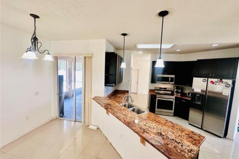 Casa en venta en Kissimmee, Florida, 3 dormitorios, 174.28 m2 № 1325173 - foto 13