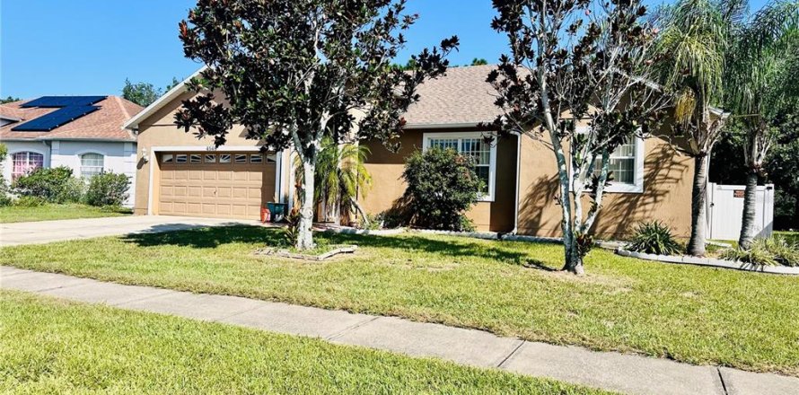 House in Kissimmee, Florida 3 bedrooms, 174.28 sq.m. № 1325173