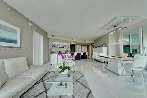 Copropriété à vendre à Sunny Isles Beach, Floride: 3 chambres, 135.73 m2 № 1229963 - photo 16