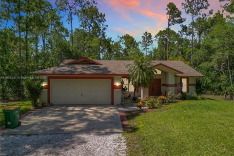 House in Naples, Florida 3 bedrooms, 148.36 sq.m. № 1228984 - photo 3