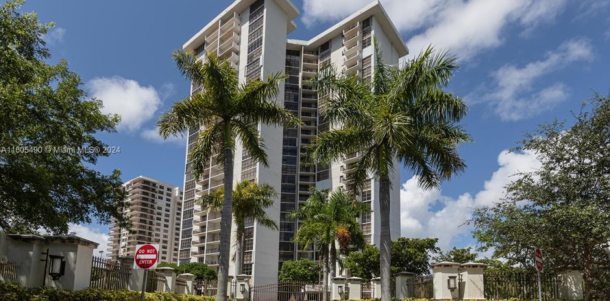 Condo in Aventura, Florida, 2 bedrooms  № 1227555