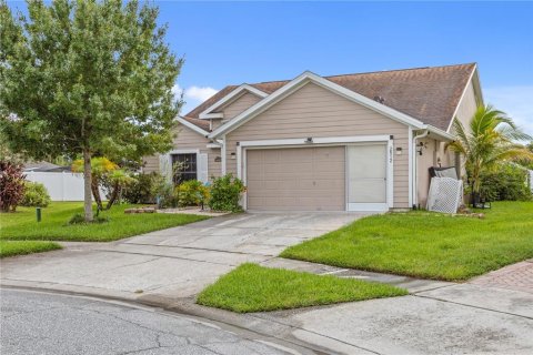 Casa en venta en Kissimmee, Florida, 4 dormitorios, 153.2 m2 № 1311663 - foto 2